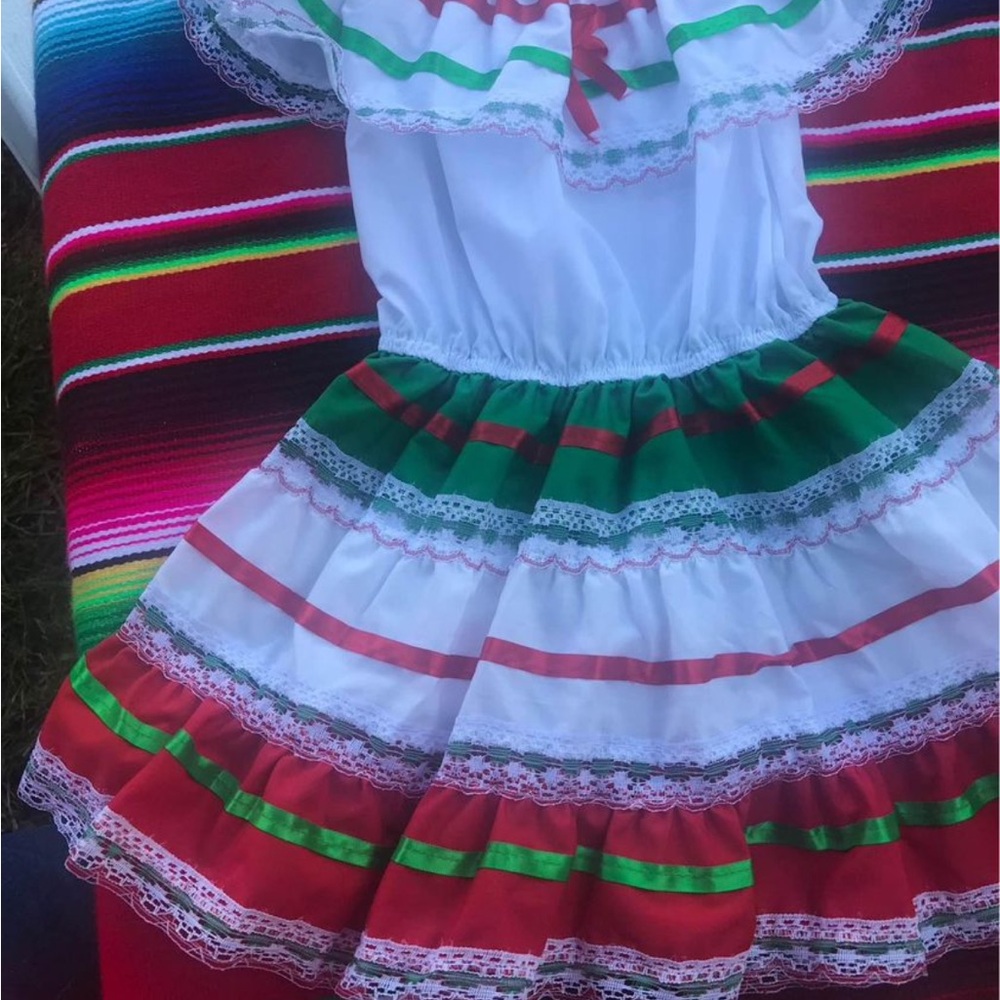 Vestido tricolor colores Mexicanos talla 12 Nuevo